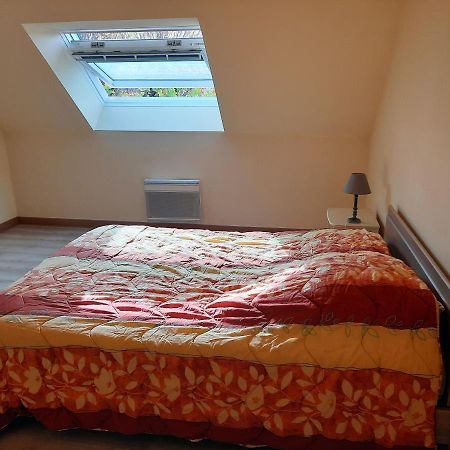 Appartement Tres Spacieux 4 Chambres 6 Couchages Noidans-le-Ferroux Exterior photo